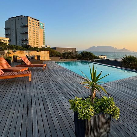 Infinity - Stunning 1 Bedroom Apartment With Sea & Mountain Views 블루버그스트랜드 외부 사진