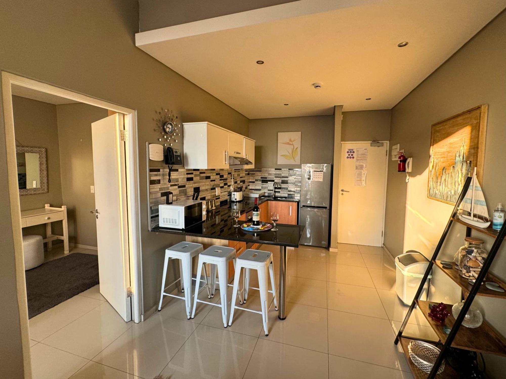 Infinity - Stunning 1 Bedroom Apartment With Sea & Mountain Views 블루버그스트랜드 외부 사진
