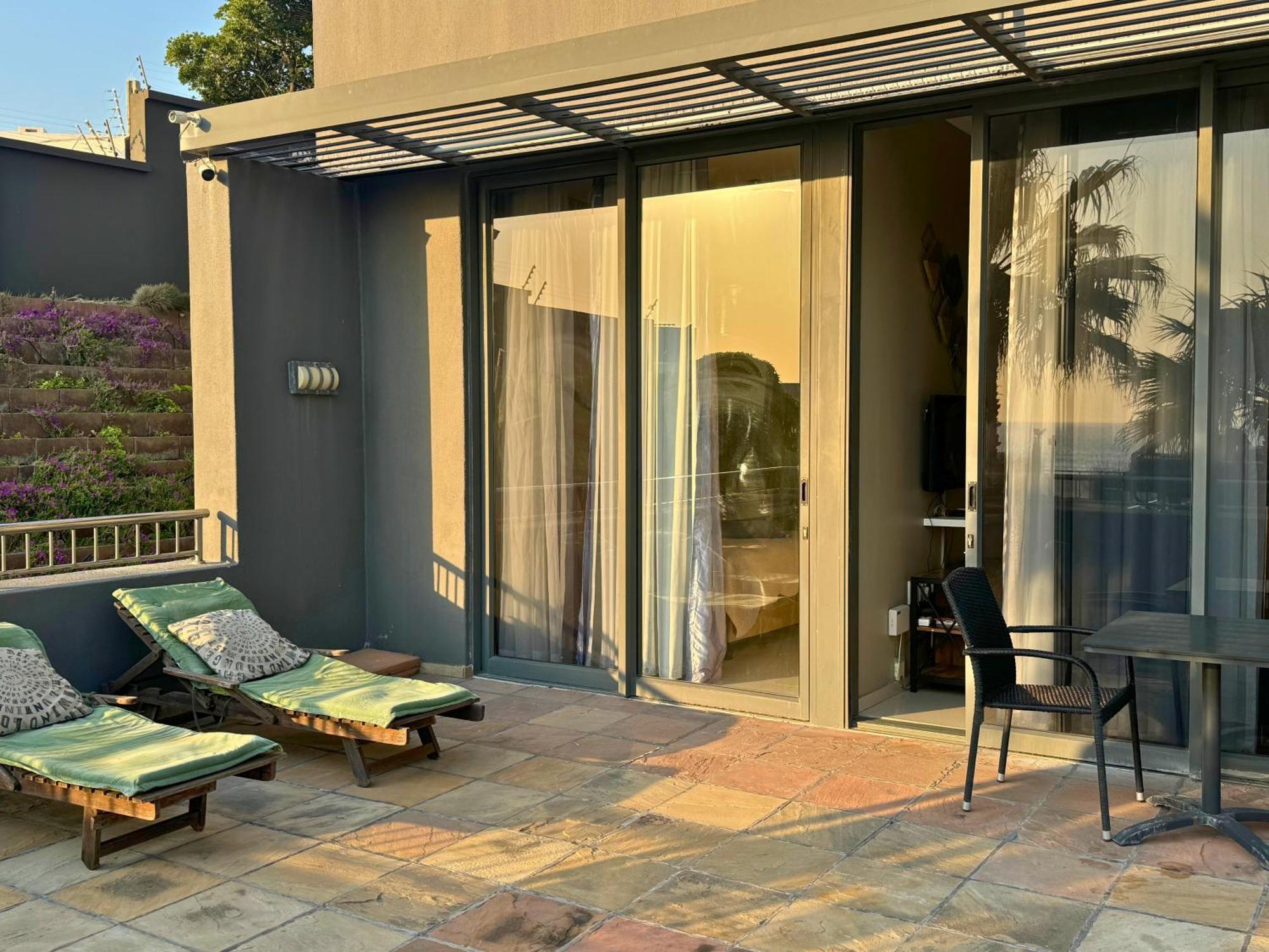 Infinity - Stunning 1 Bedroom Apartment With Sea & Mountain Views 블루버그스트랜드 외부 사진